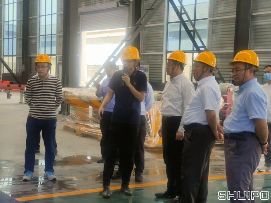 山東省科學(xué)院激光研究所所長(zhǎng)賈中青、山東省機(jī)械設(shè)計(jì)研究院院長(zhǎng)林江海帶領(lǐng)激光、高端裝備領(lǐng)域?qū)＜乙恍?人到水泊焊割實(shí)地調(diào)研2